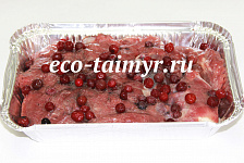 Оленина шпигованная брусникой